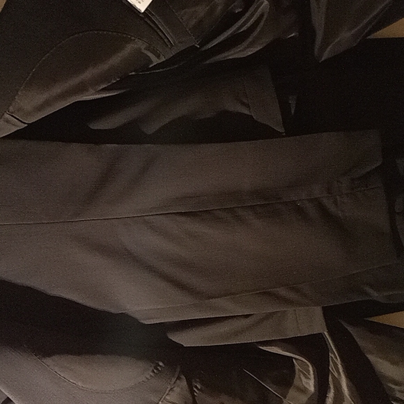 Black 100% wool Joseph Abboud suit - Picture 5 of 7